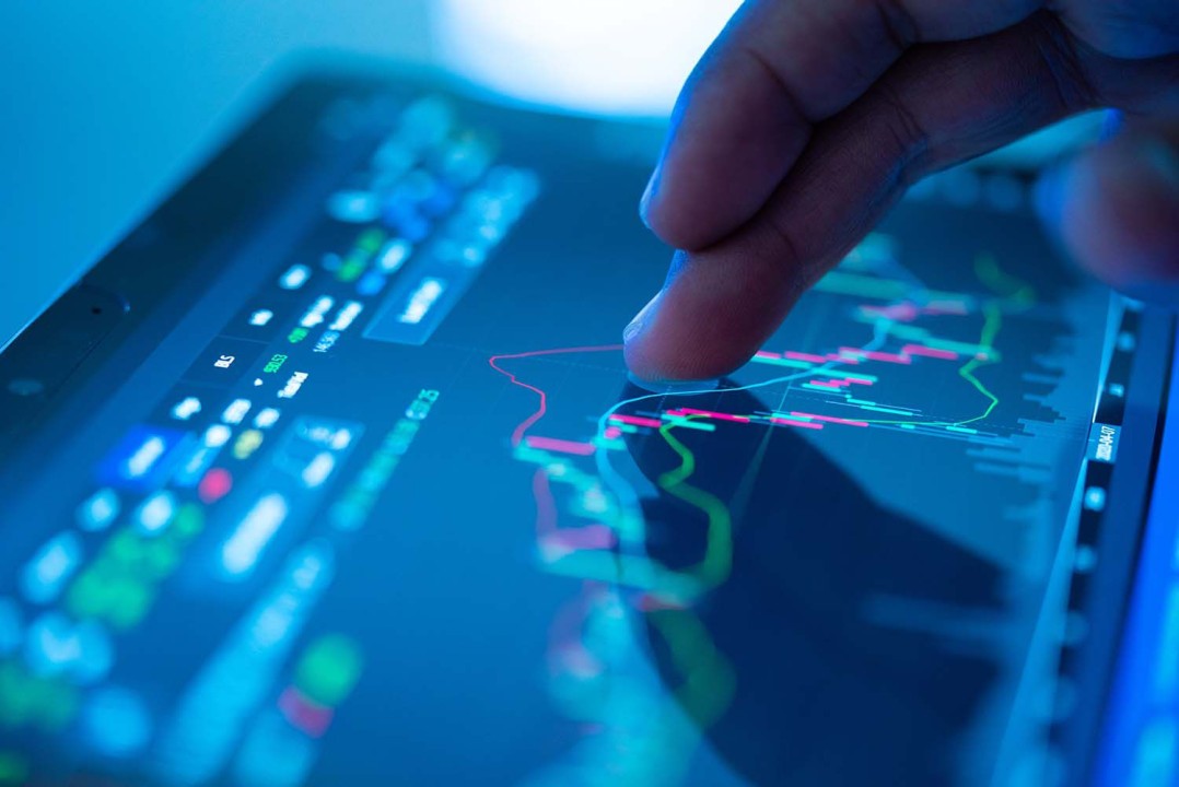 How Online Trading Provides Real-Time Data for Smarter Decisions